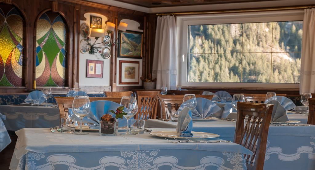 Hotel Ai Pini Vigo di Fassa Zewnętrze zdjęcie