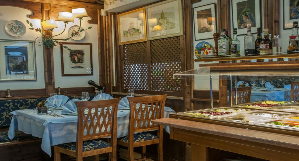 Hotel Ai Pini Vigo di Fassa Zewnętrze zdjęcie